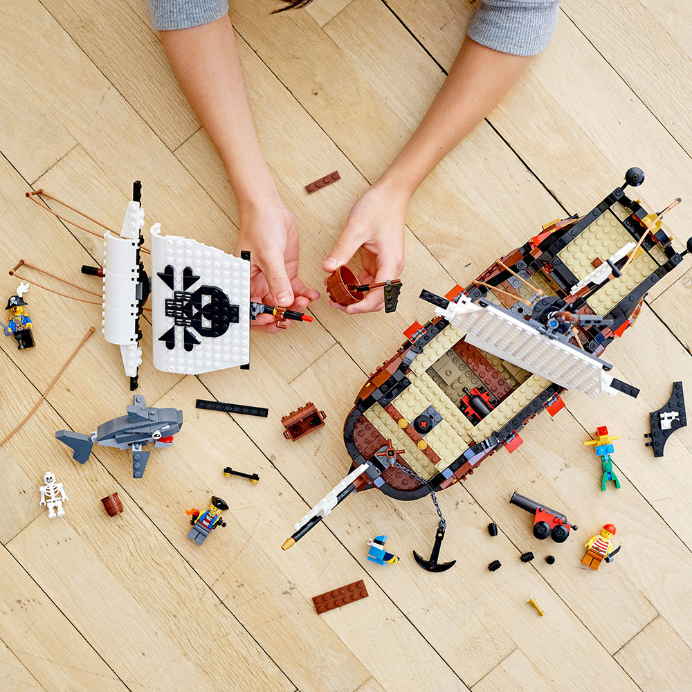 Легко збирати - цікаво грати