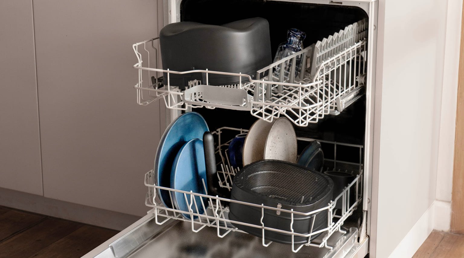 Пиття в посудомийній машині