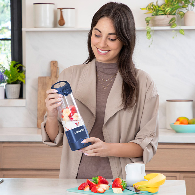 Портативный блендер nutribullet NBP003NBL