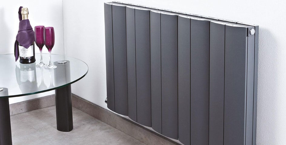 Длина таких радиаторов зависит от количества секций. Длина таких радиаторов зависит от количества секций.