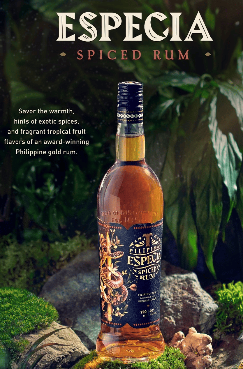 Пляшка рому Especia Spiced Rum на фоні тропічної зелені та спецій, із логотипом і описом аромату напою